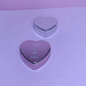 Bálsamo de labios en forma de corazón con grabado laser - Mín. 20 uds