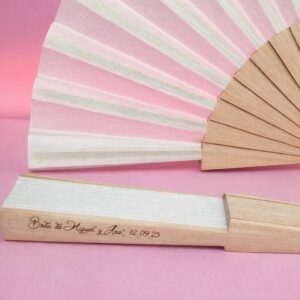 Abanico de madera blanco con grabado laser - Mín 20 uds