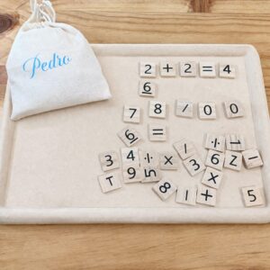 Juego de matemáticas para regalar en comuniones.